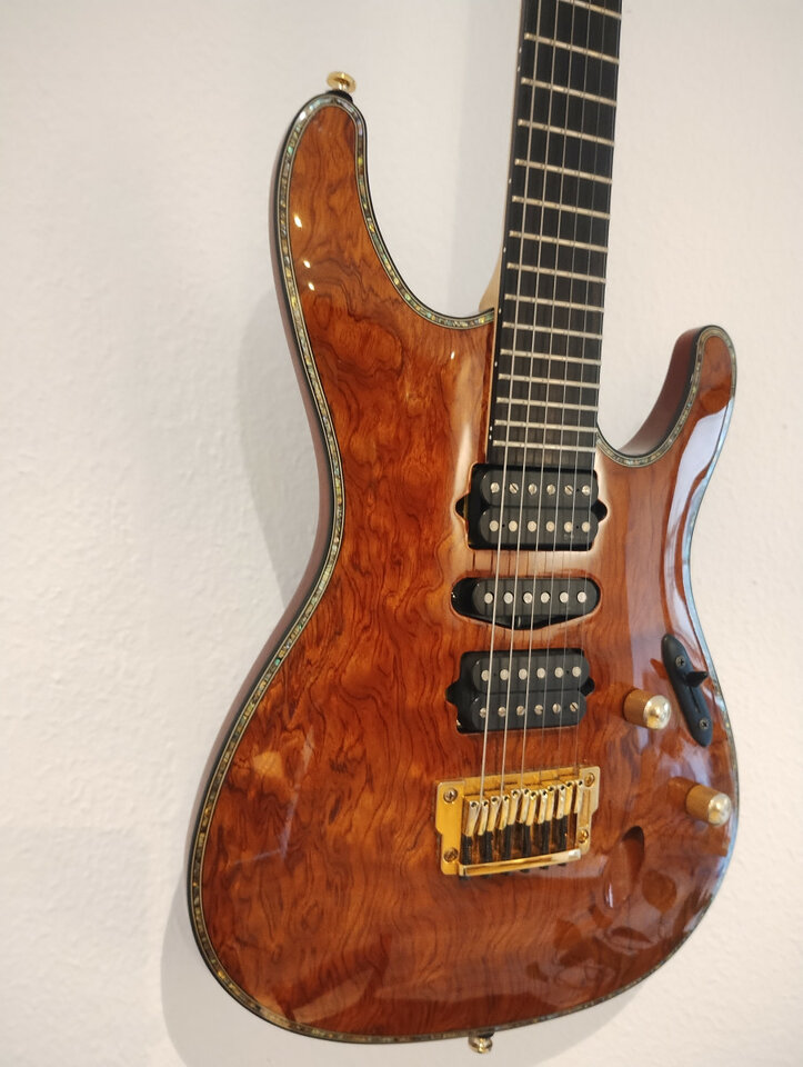 Ibanez SIX70FDBG  "Iron Label" Pastillas DiMarzio