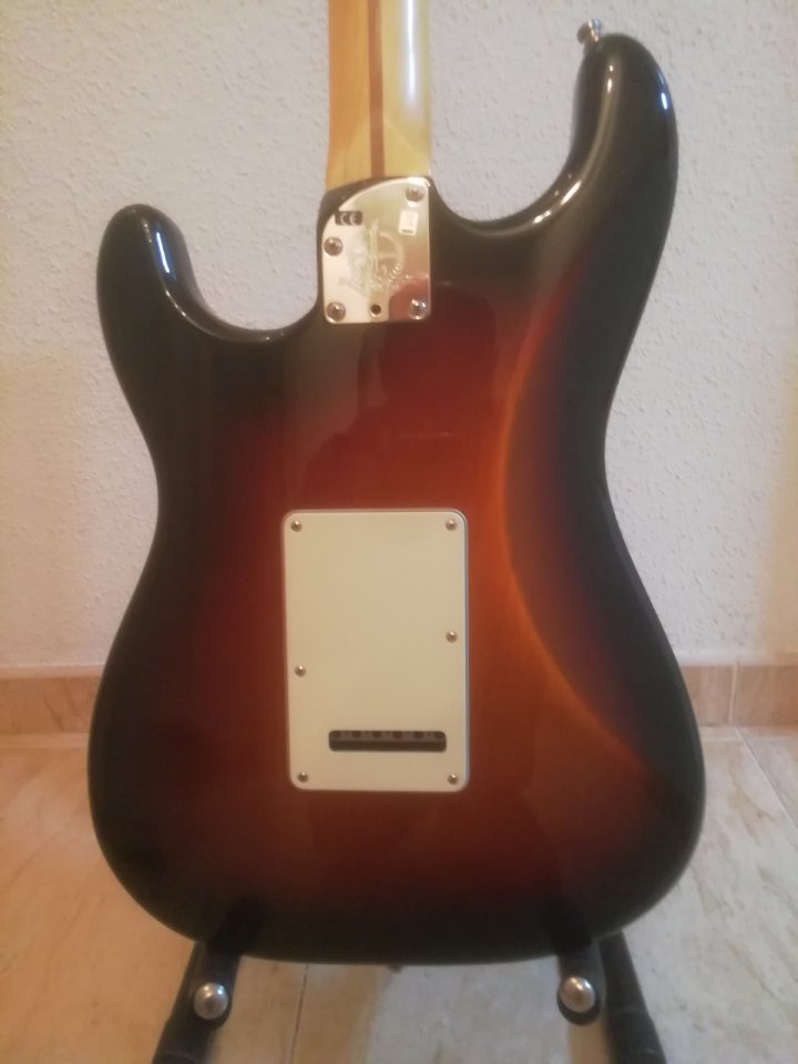 FENDER Stratocaster American Deluxe 60 Aniversario