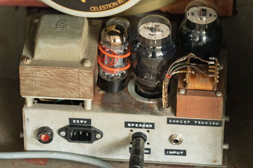 B & H Filmosound etapa 6L6 combo + altavoz Celestion V30