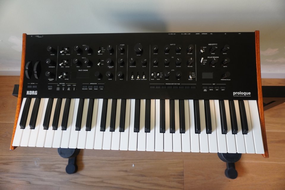 Korg Prologue 8 de segunda mano · Foto 1 de 10 · Barcelona · 900 €