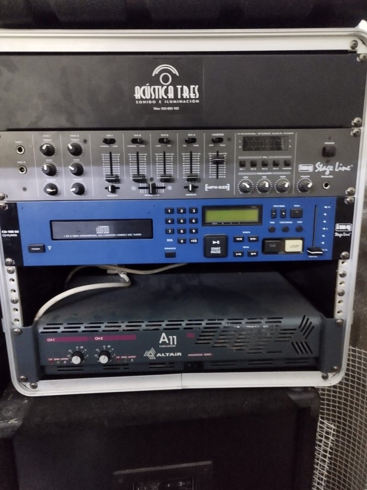 Equipo de megafonía profesional de segunda mano · Foto 6 de 7 · Madrid · 900 €
