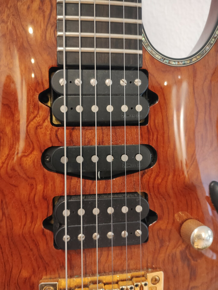 Ibanez SIX70FDBG  "Iron Label" Pastillas DiMarzio