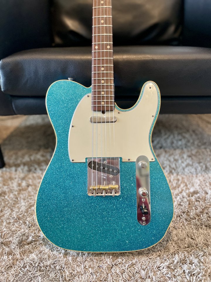 Fender Custom Telecaster 60's hecha a medida en Blue Sparkle