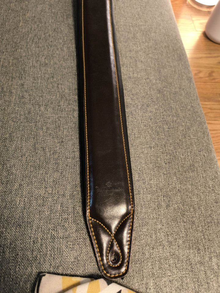 Correa Guitarra/Bajo Cuero Acolchada Sound Station