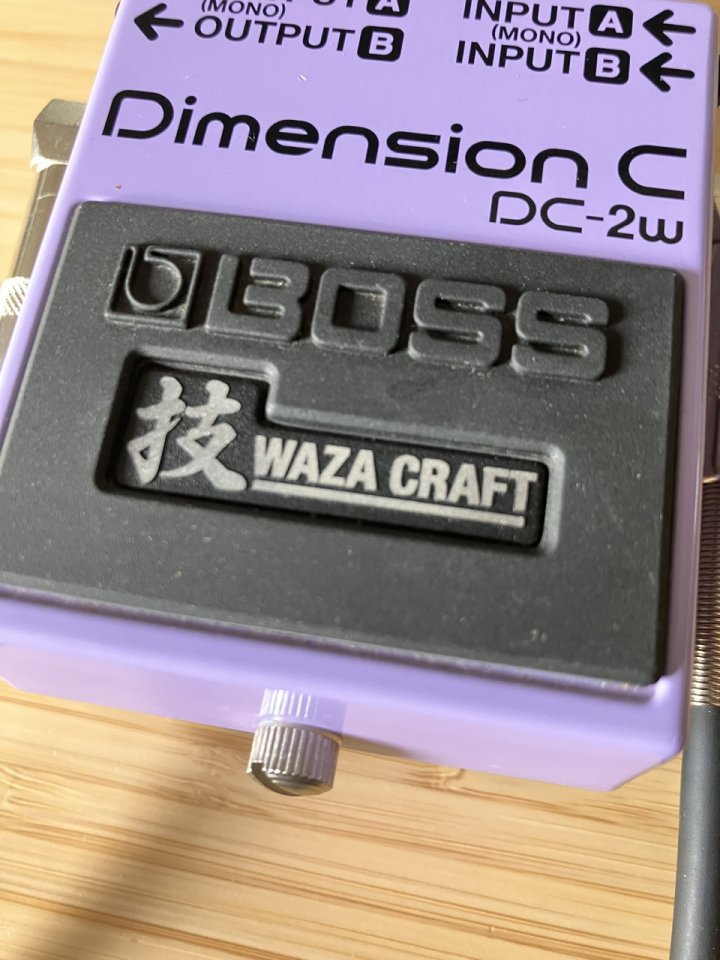 Pedal Boss DC-2w Dimension Chorus como nuevo