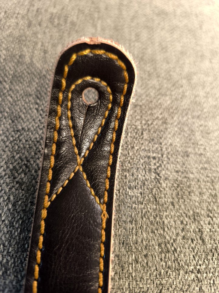 Correa Guitarra/Bajo Cuero Acolchada Sound Station