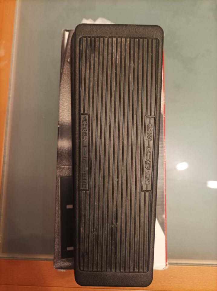 Pedal wah original Dunlop Cry Baby de segunda mano · Foto 3 de 4 · Araba · 60 €