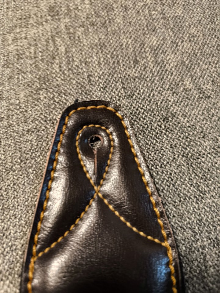 Correa Guitarra/Bajo Cuero Acolchada Sound Station