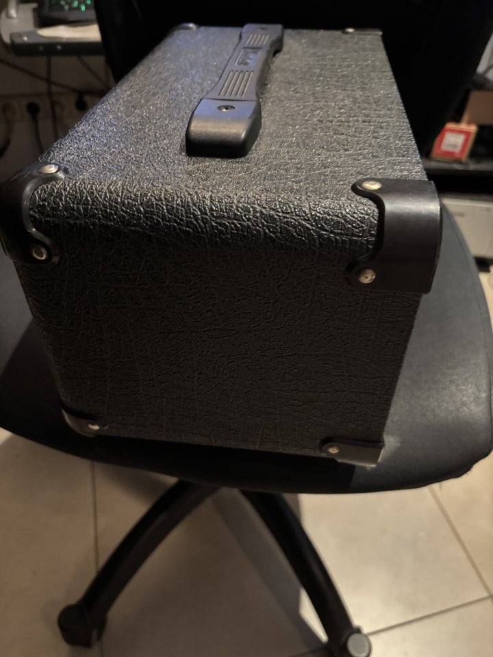 Marshall JCM2000 DSL1-H de segunda mano · Foto 2 de 6 · Girona · 599 €