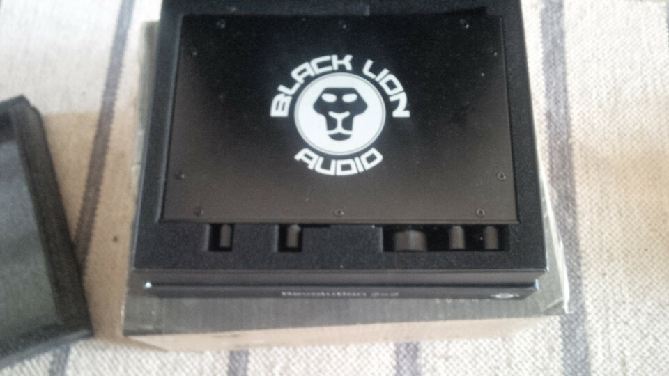Black Lion Revolution 2x2