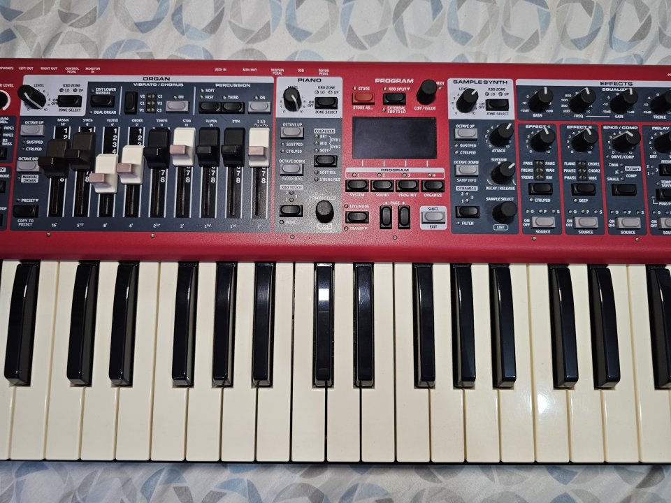 Vendo Nord Electro 6D de segunda mano · Foto 3 de 8 · Albacete · 1450 €