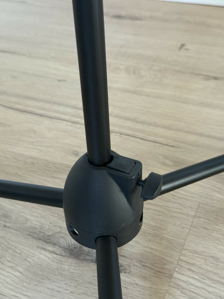 Pie de Micrófono ADAM HALL STANDS Modelo S5BE NUEVO