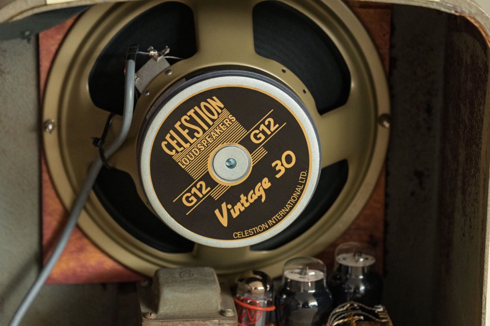 B & H Filmosound etapa 6L6 combo + altavoz Celestion V30