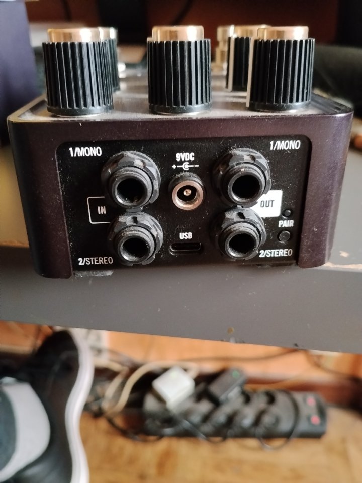 - Universal Audio Lion (UAFX) -