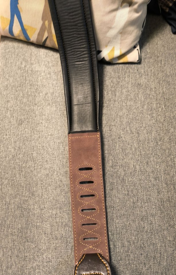 Correa Guitarra/Bajo Cuero Acolchada Sound Station