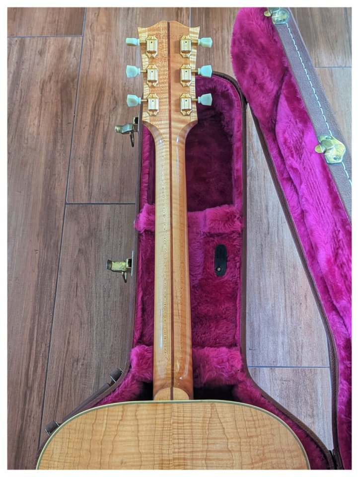 Gibson J-150 Jumbo 1999 - envío incluido de segunda mano · Foto 9 de 10 · Madrid · 3200 €