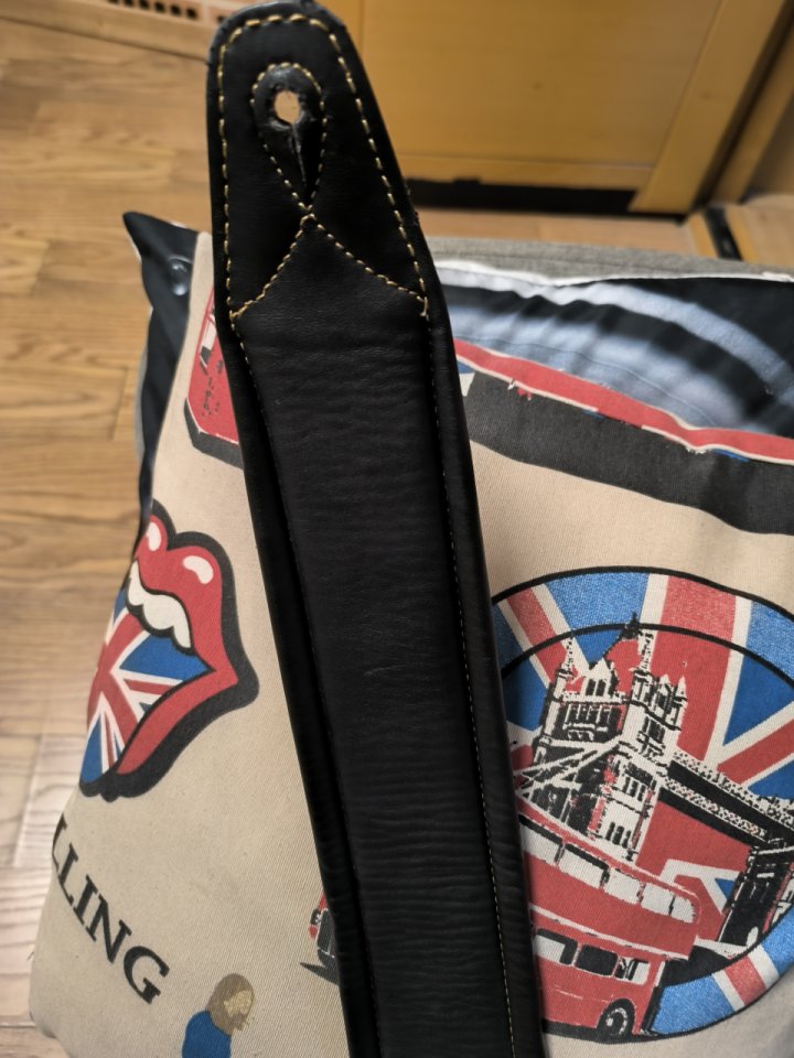 Correa Guitarra/Bajo Cuero Acolchada Sound Station