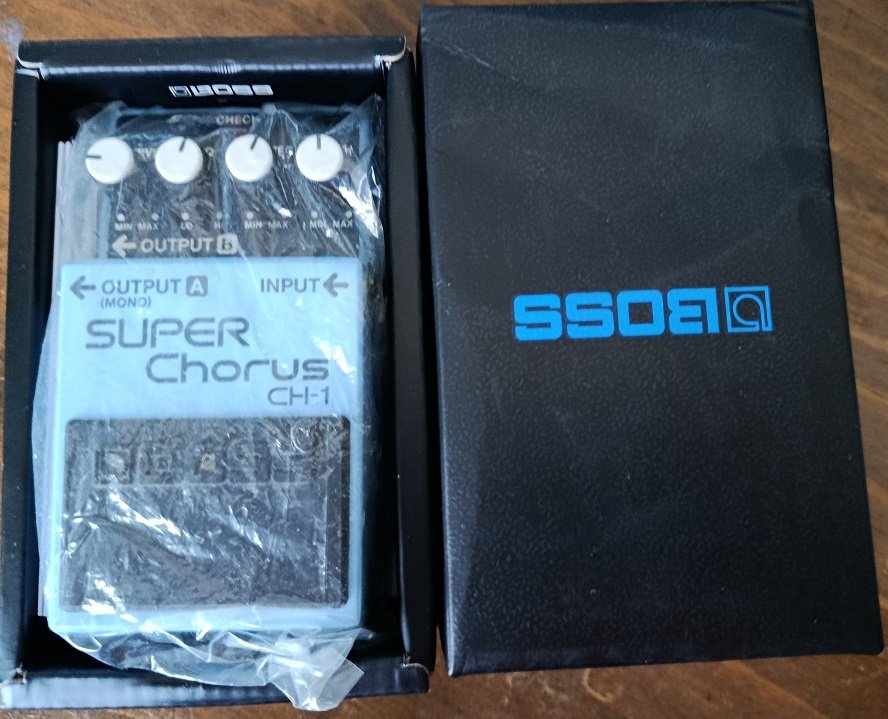 BOSS SUPER CHORUS CH-1 de segunda mano · Foto 2 de 3 · Málaga · 85 €