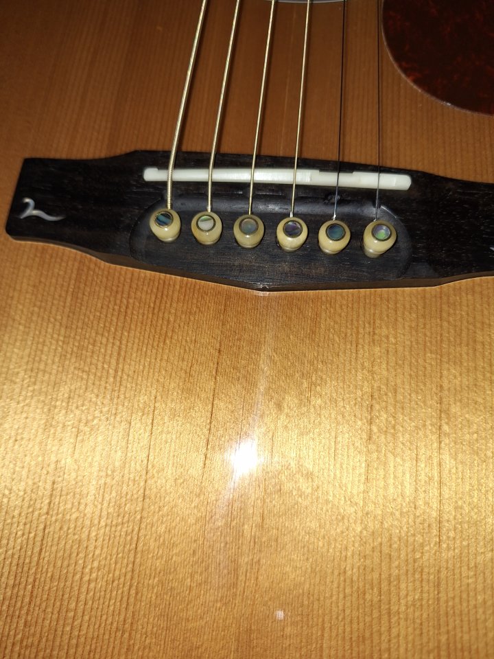 Guitarra acústica Cort Gold D8 maciza + funda