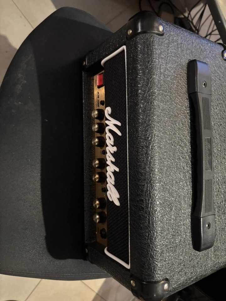 Marshall JCM2000 DSL1-H de segunda mano · Foto 6 de 6 · Girona · 599 €
