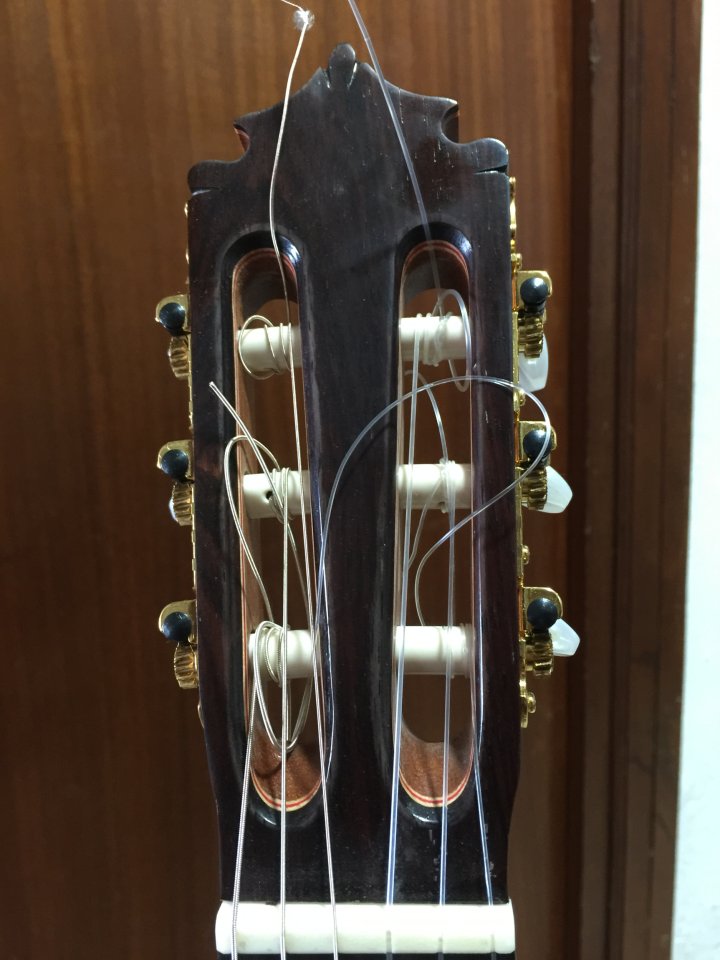 Guitarra flamenca Graciliano Pérez cutaway color natural de segunda mano · Foto 8 de 10 · Córdoba · 1900 €