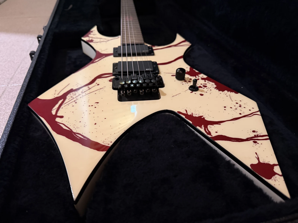 BC Rich Warlock II Joey Jordison Signature (mejorada con EMG 81/85)