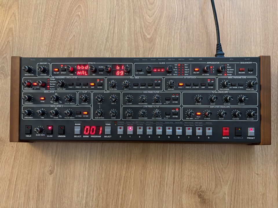 Sintetizador analógico Sequential Prophet-6 Desktop