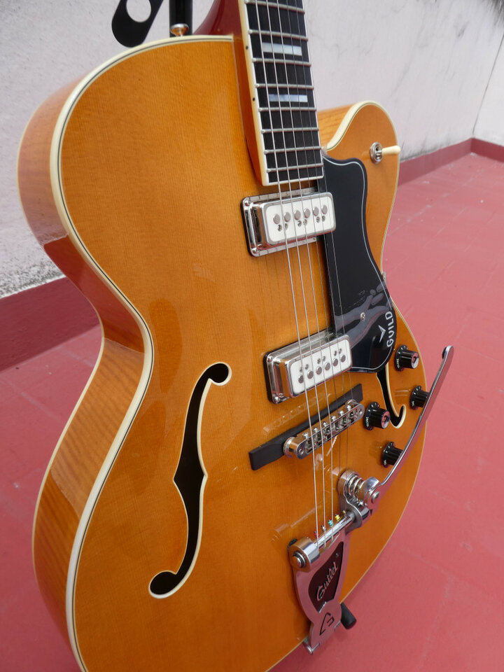 Guild X175 Manhattan "Special Blonde"