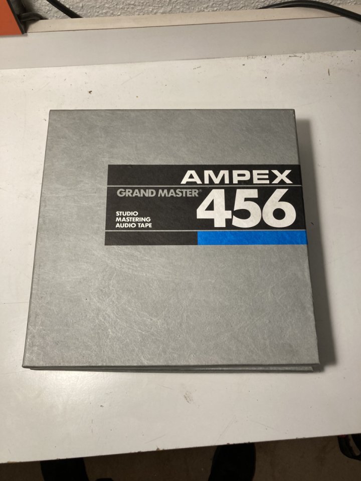 Cajas Ampex 456 Grand Master (26 unidades) de segunda mano · Foto 1 de 3 · Madrid · 75 €