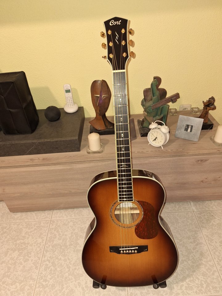 Guitarra Acústica Cort Gold 08 Light Burst + funda