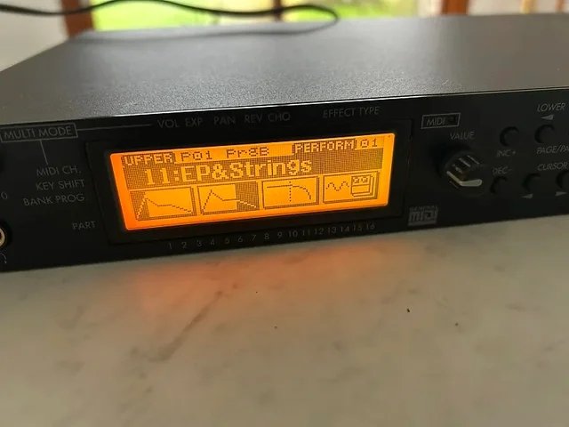 KORG N1R (modulo) de segunda mano · Foto 1 de 6 · Barcelona · 395 €