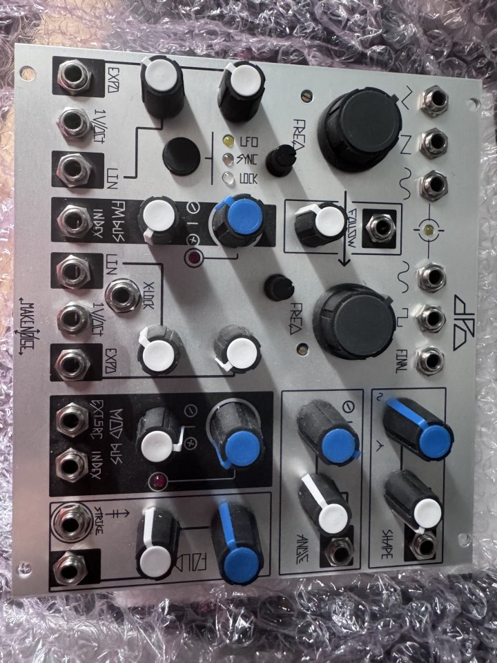 Modulos Eurorack y Cases de segunda mano · Foto 1 de 4 · Madrid · 999 €