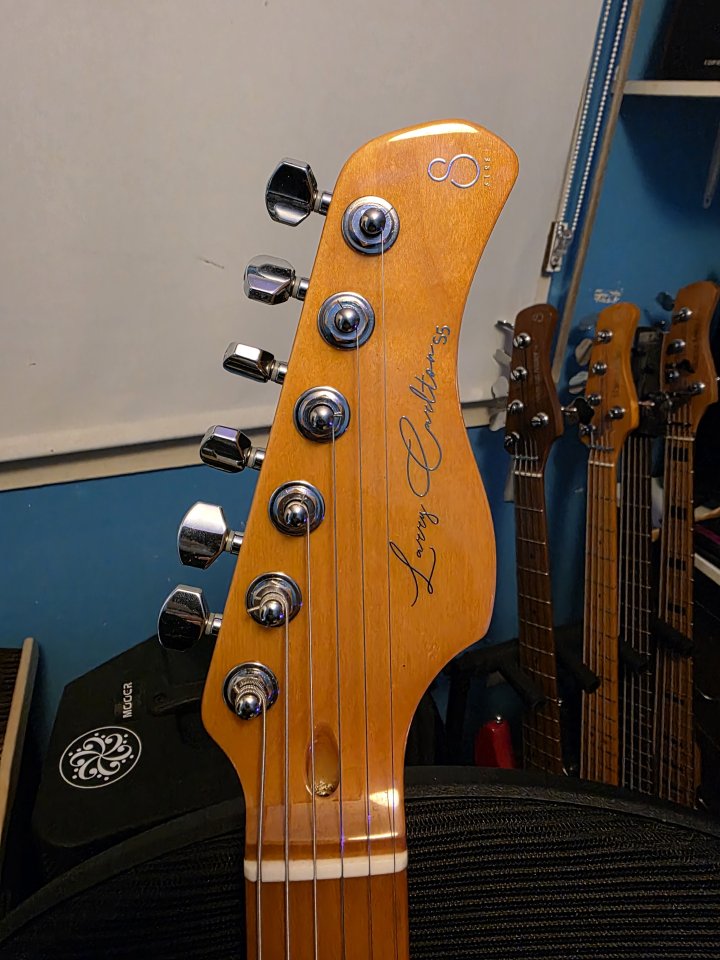 Guitarra sire carl carlton S5 sss