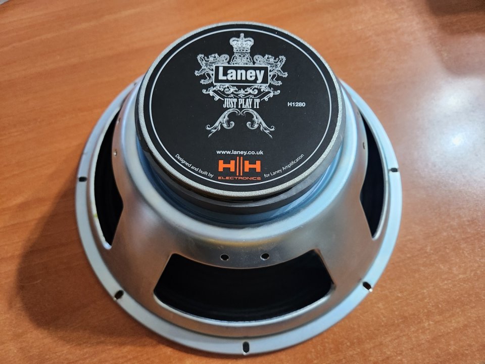 Altavoz 12" LANEY 8 Ohms. de segunda mano · Foto 1 de 4 · Alicante · 55 €