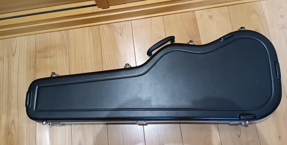 Estuche Fender original stratocaster y telecaster de segunda mano · Foto 2 de 3 · Madrid · 120 €