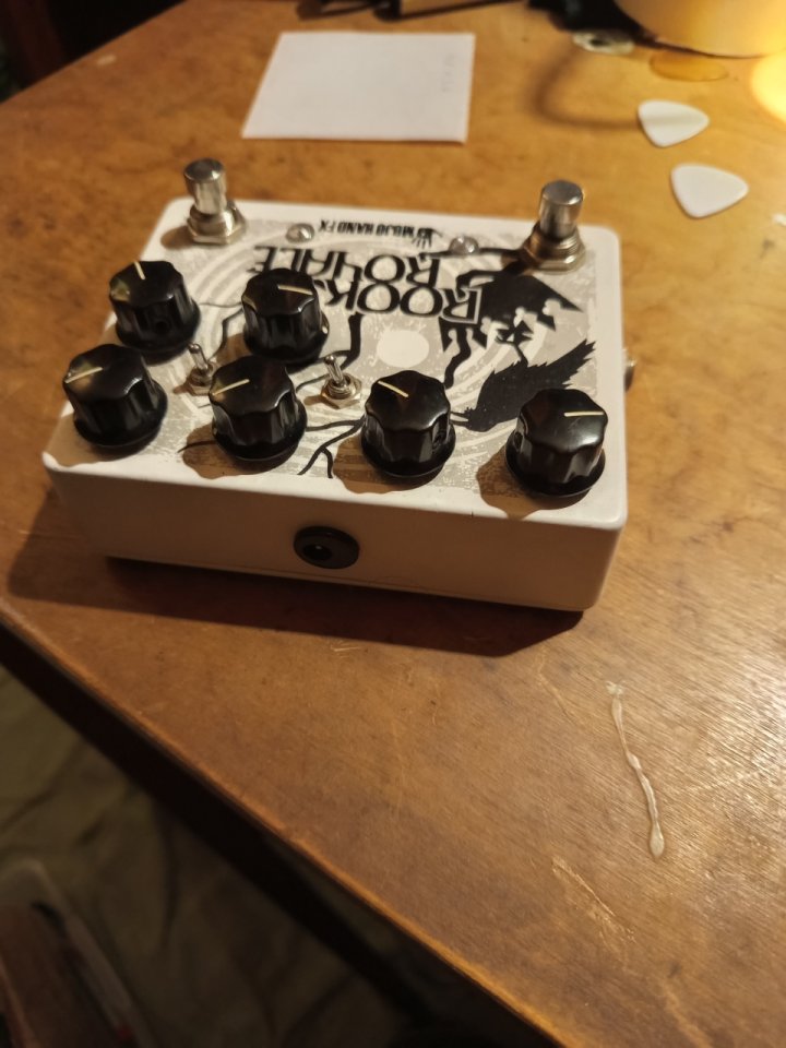 Vendo Mojo Hand Rook Royale de segunda mano · Foto 1 de 3 · Barcelona · 140 €