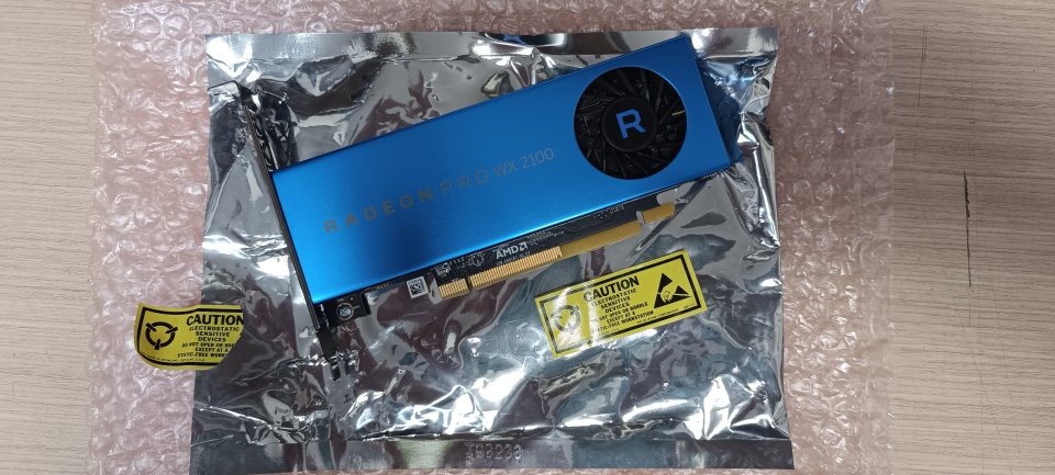 Tarjeta gráfica AMD Radeon Pro WX 2100 2GB GDDR5