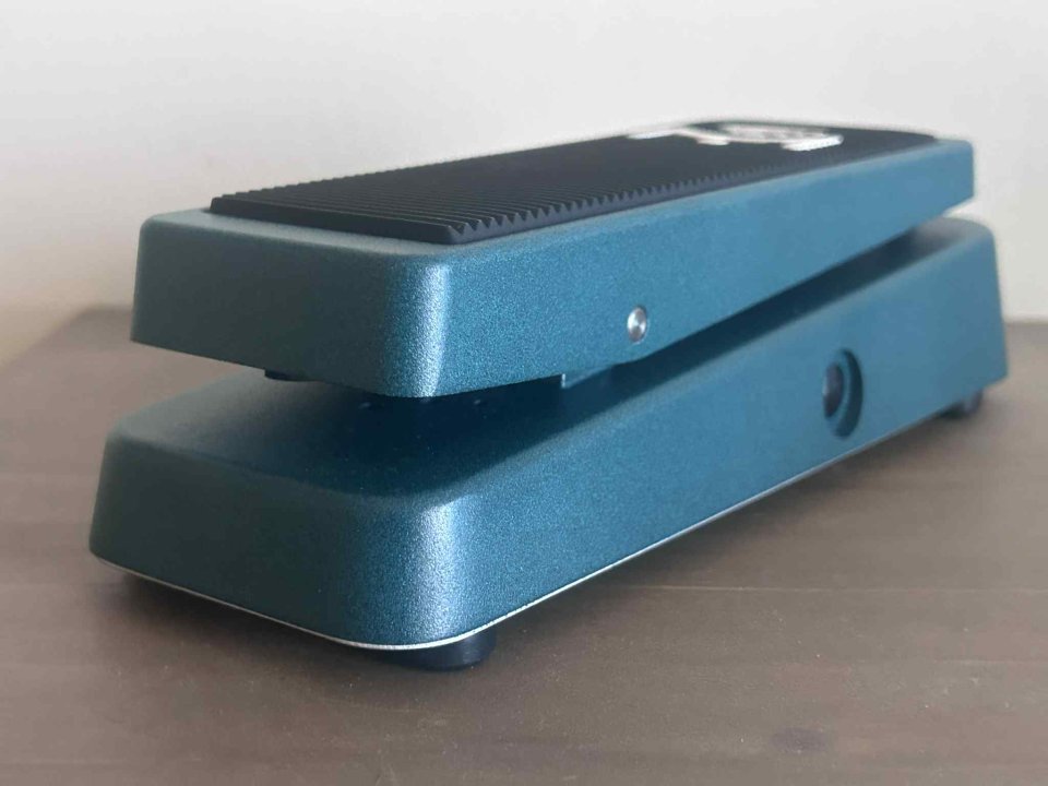 Kemper Stage + Pedal Mission EP1-KP-GN + accesorios.