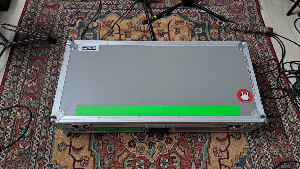Flightcase Pedaltrain con ruedas de segunda mano · Foto 1 de 4 · Madrid · 100 €