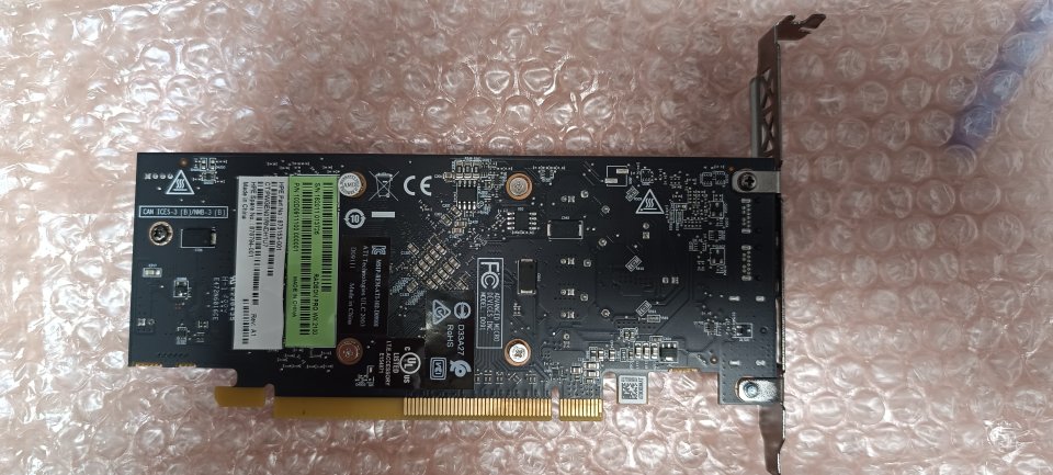 Tarjeta gráfica AMD Radeon Pro WX 2100 2GB GDDR5