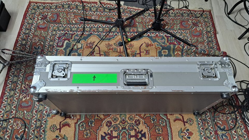Flightcase Pedaltrain con ruedas de segunda mano · Foto 2 de 4 · Madrid · 100 €