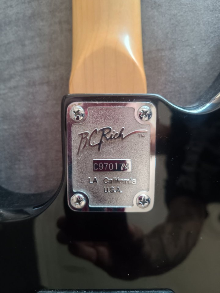 BC Rich Warlock reverse de segunda mano · Foto 6 de 6 · Tarragona · 400 €