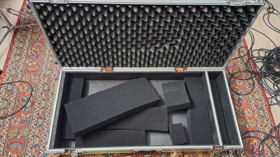 Flightcase Pedaltrain con ruedas de segunda mano · Foto 3 de 4 · Madrid · 100 €