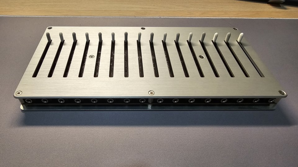 Controlador MIDI 16n