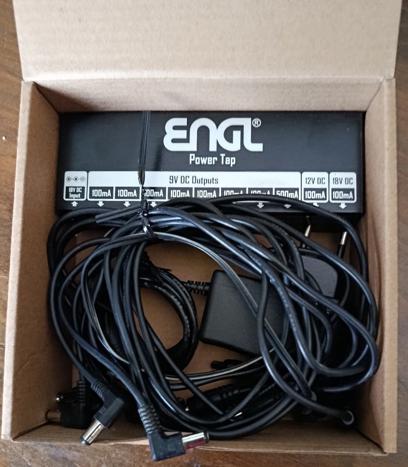 Fuente de alimentacion multiple ENGL Power tap de segunda mano · Foto 1 de 2 · Málaga · 55 €