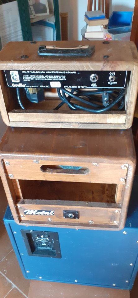 Cabezal ampli 50w Gorilla con pantalla artesanal 1x8