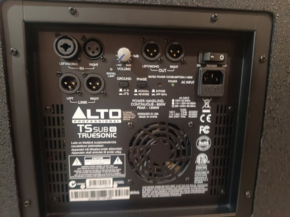 Subwofer Alto Ts18 Truesonic 1200w Nuevos, 2 usos