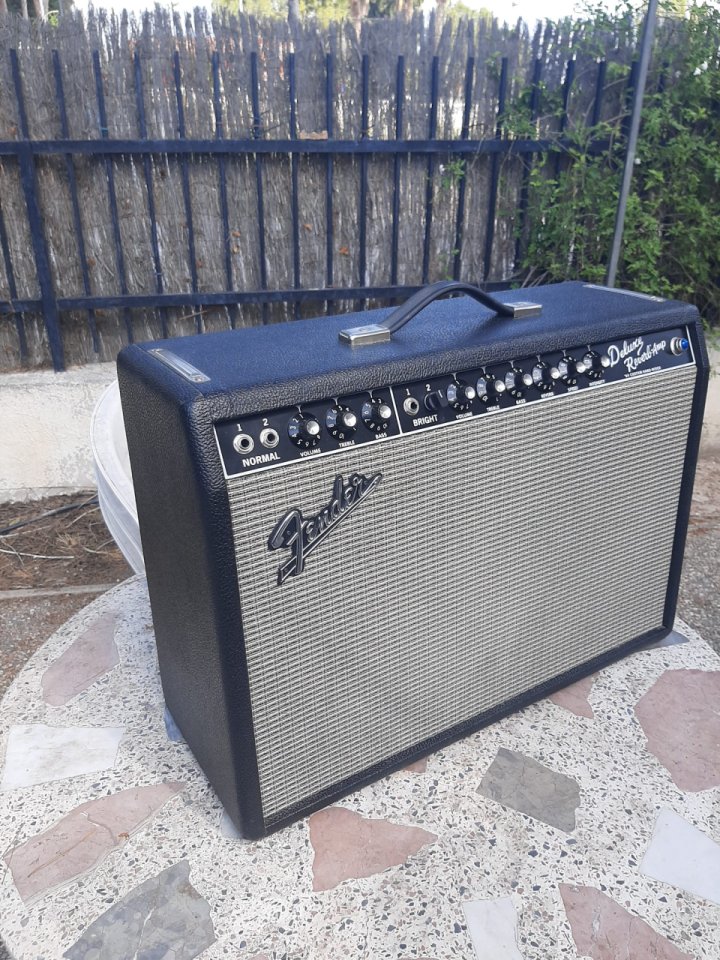 Fender 64 Custom Deluxe Reverb (P. Vecino mod) de segunda mano · Foto 4 de 9 · Murcia · 2500 €