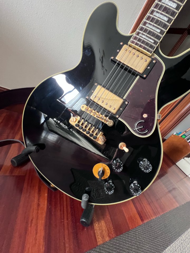 Epiphone Lucille B.B king de segunda mano · Foto 6 de 8 · Bizkaia · 500 €