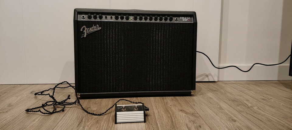 Ampli Fender FM 212R